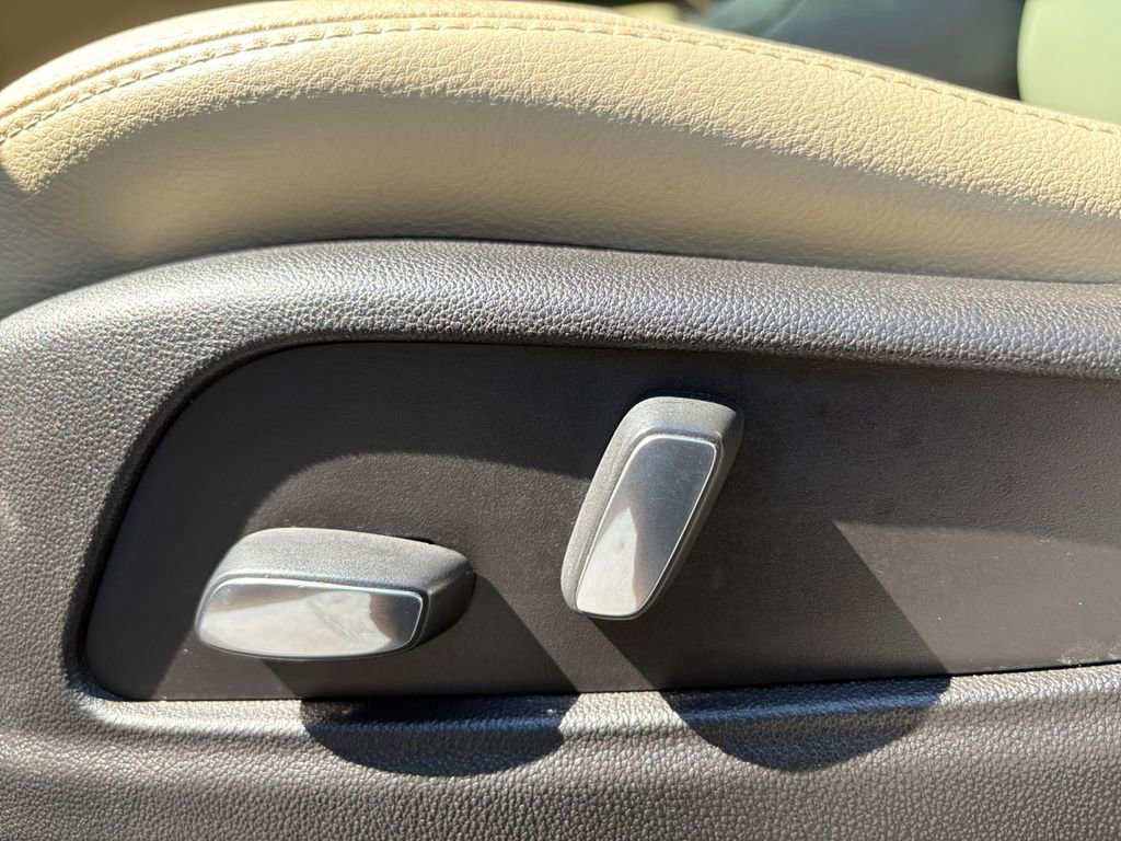 Used 2019 Cadillac XT5 FWD image 15