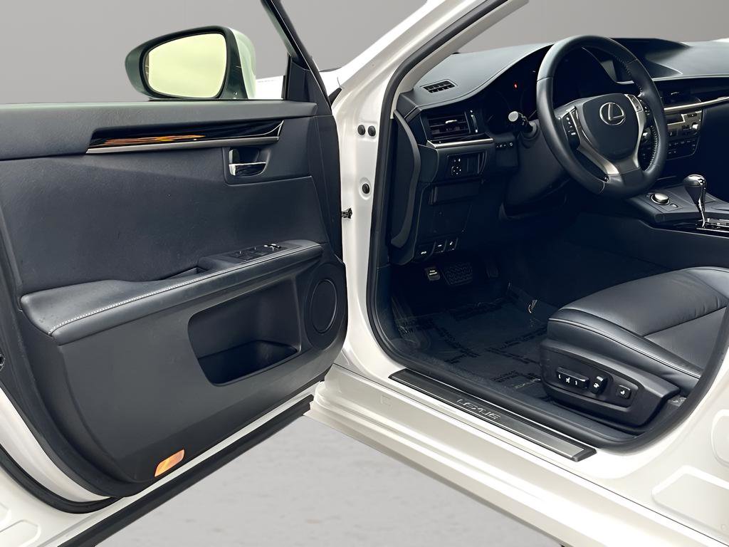 Used 2015 Lexus ES 350 image 12