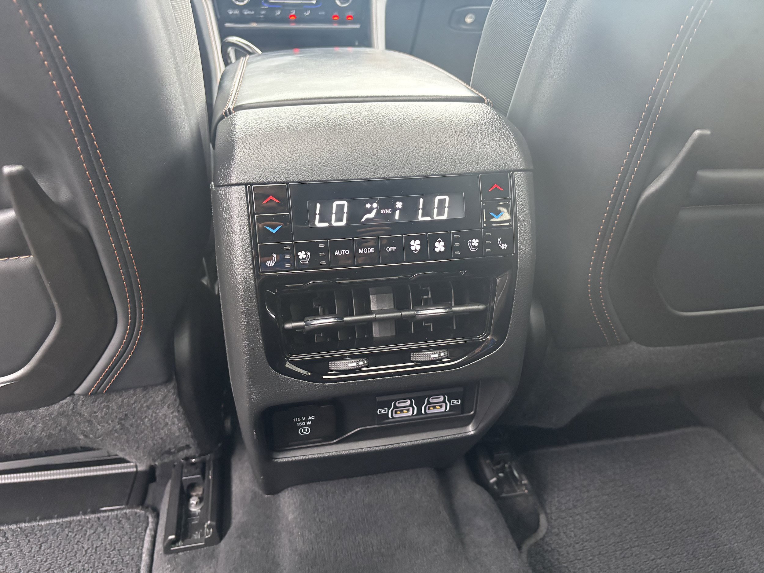 Certified 2024 Jeep Grand Cherokee L Summit AWD/4WD image 36