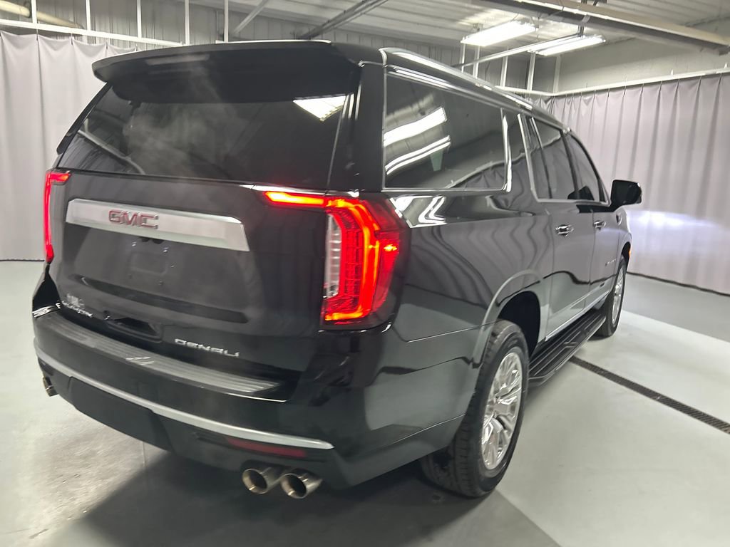 Used 2024 GMC Yukon XL Denali AWD/4WD image 7