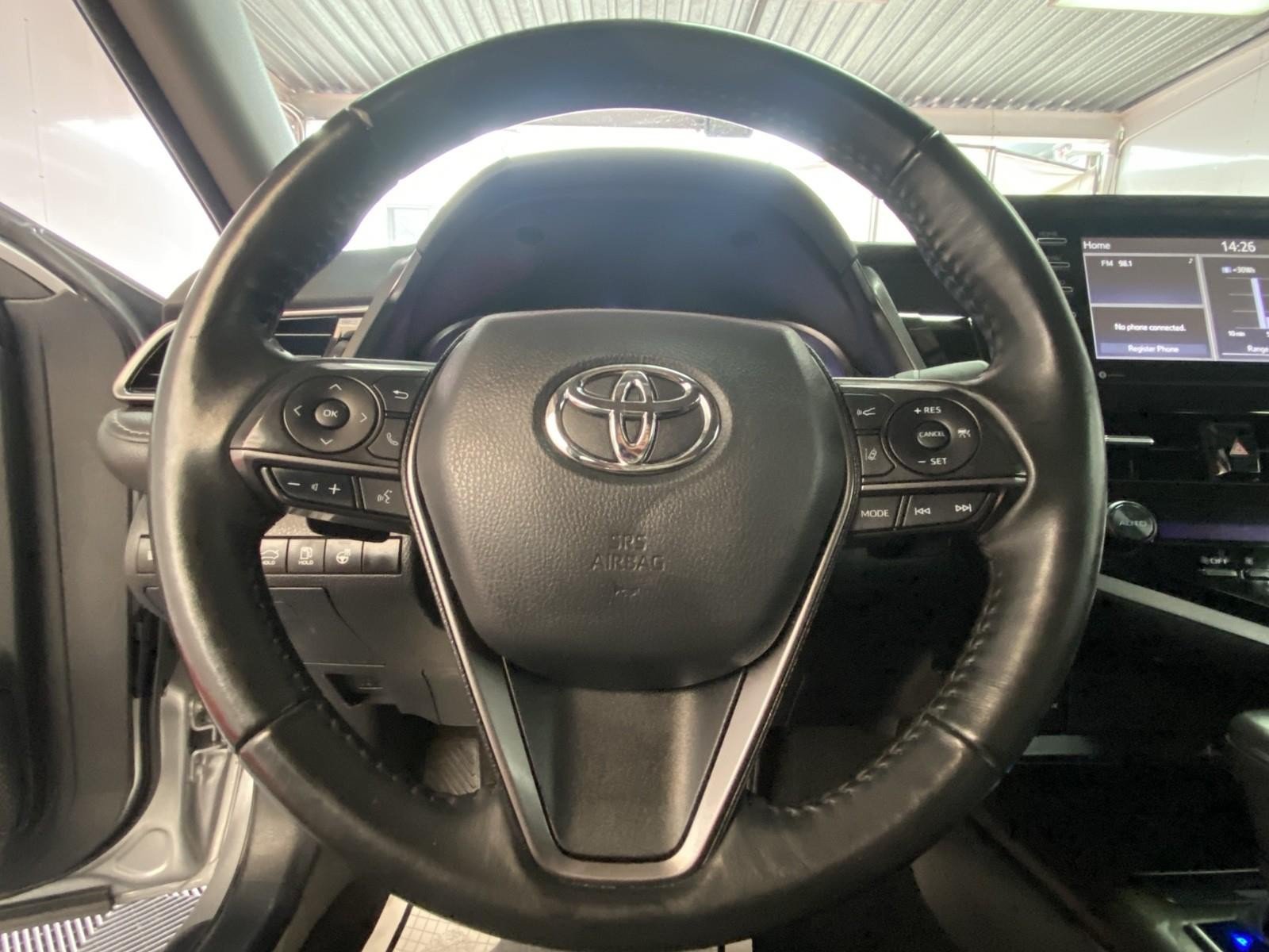 Used 2024 Toyota Camry SE w/ Cold Weather Package FWD image 22