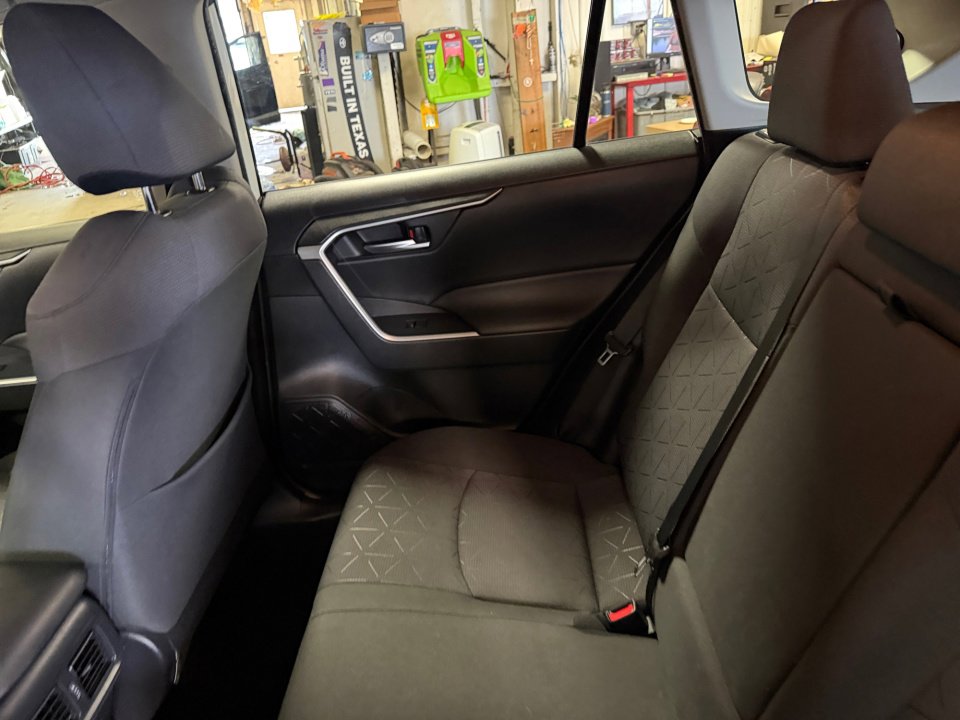 Used 2020 Toyota RAV4 XLE w/ All Weather Liner Package AWD/4WD image 33