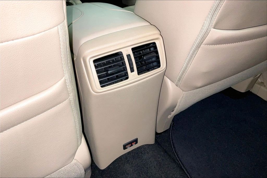 Used 2020 Nissan Rogue SL w/ Premium Package image 34