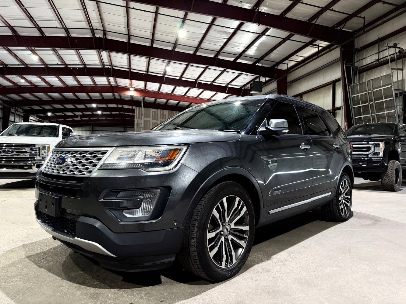 Used 2016 Ford Explorer Platinum AWD/4WD image 9