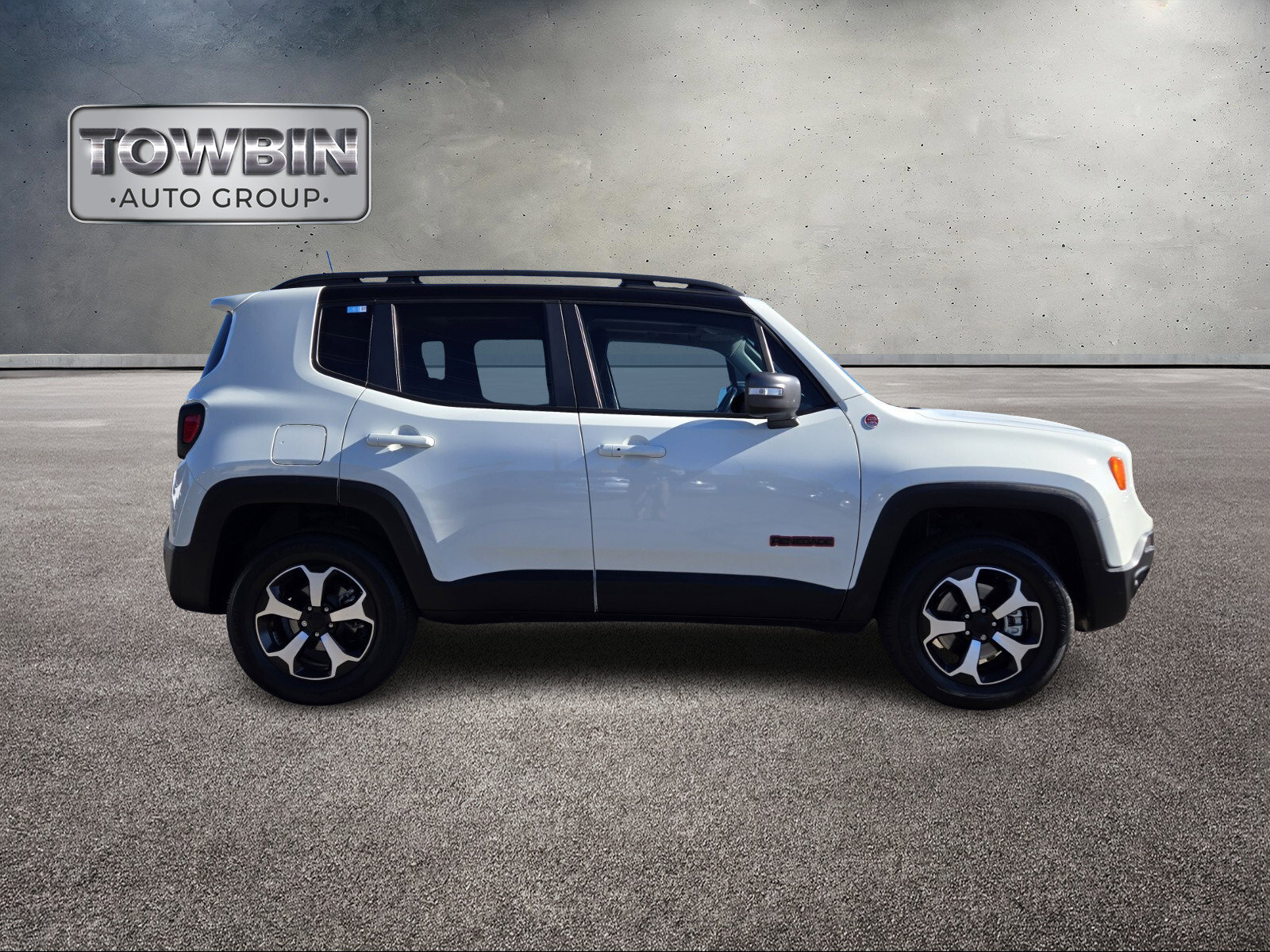 Used 2021 Jeep Renegade Trailhawk w/ Sun & Sound Group image 3