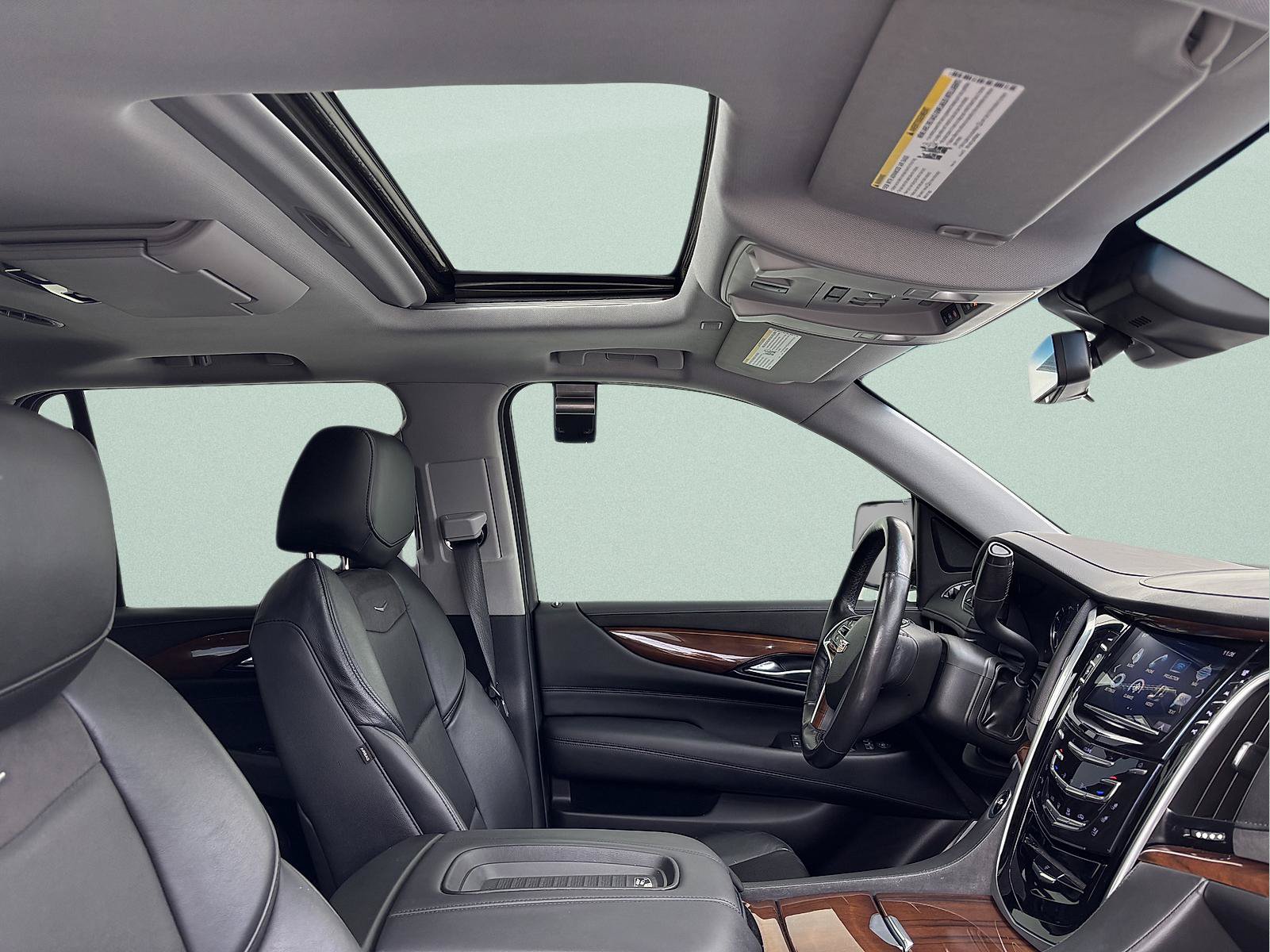 Used 2020 Cadillac Escalade Luxury AWD/4WD image 40