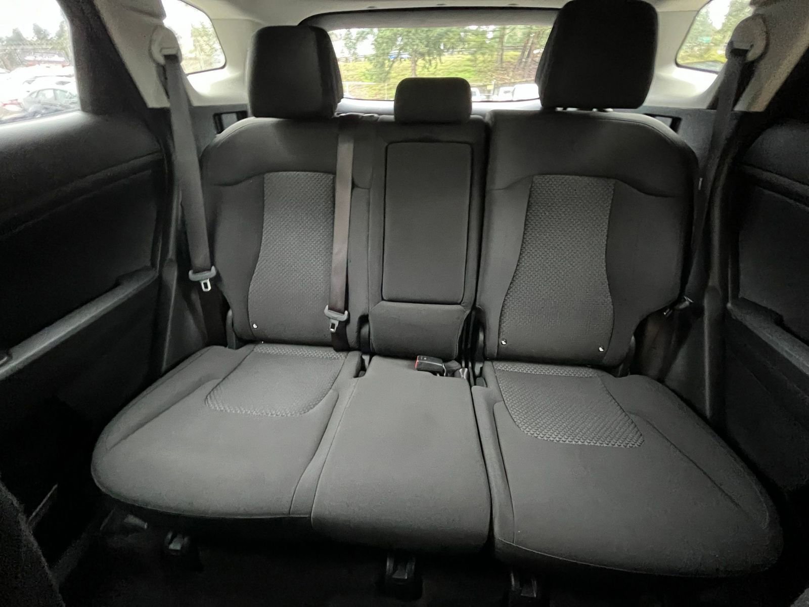 Used 2025 Kia Sportage LX image 38