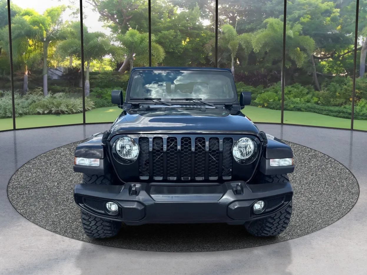 Used 2022 Jeep Gladiator Sport AWD/4WD image 2