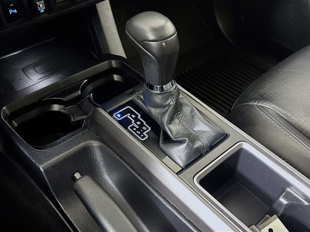 Used 2022 Toyota Tacoma TRD Off-Road w/ TRD Premium Off Road Package image 19