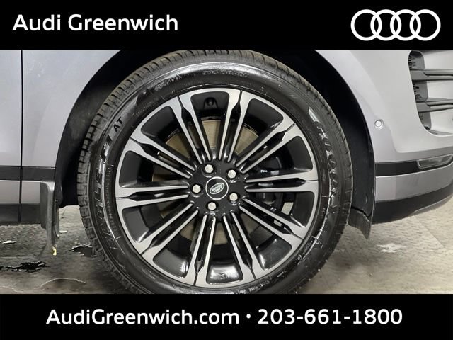 Used 2026 Land Rover Range Rover Evoque Dynamic SE AWD/4WD image 9