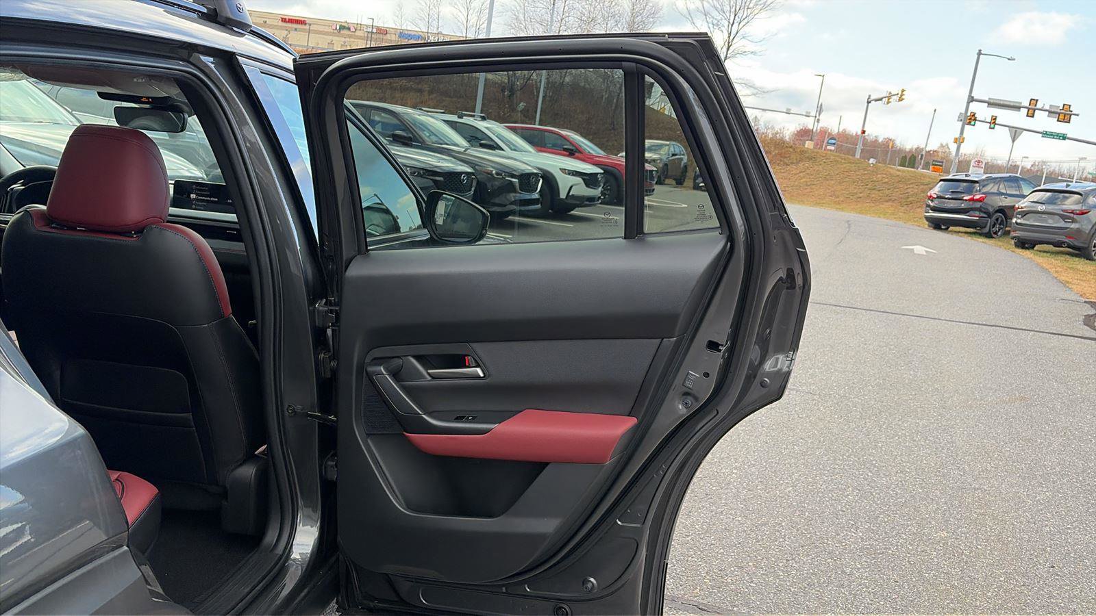 New 2025 MAZDA CX-50 AWD 2.5 Hybrid w/ Premium Pkg image 31