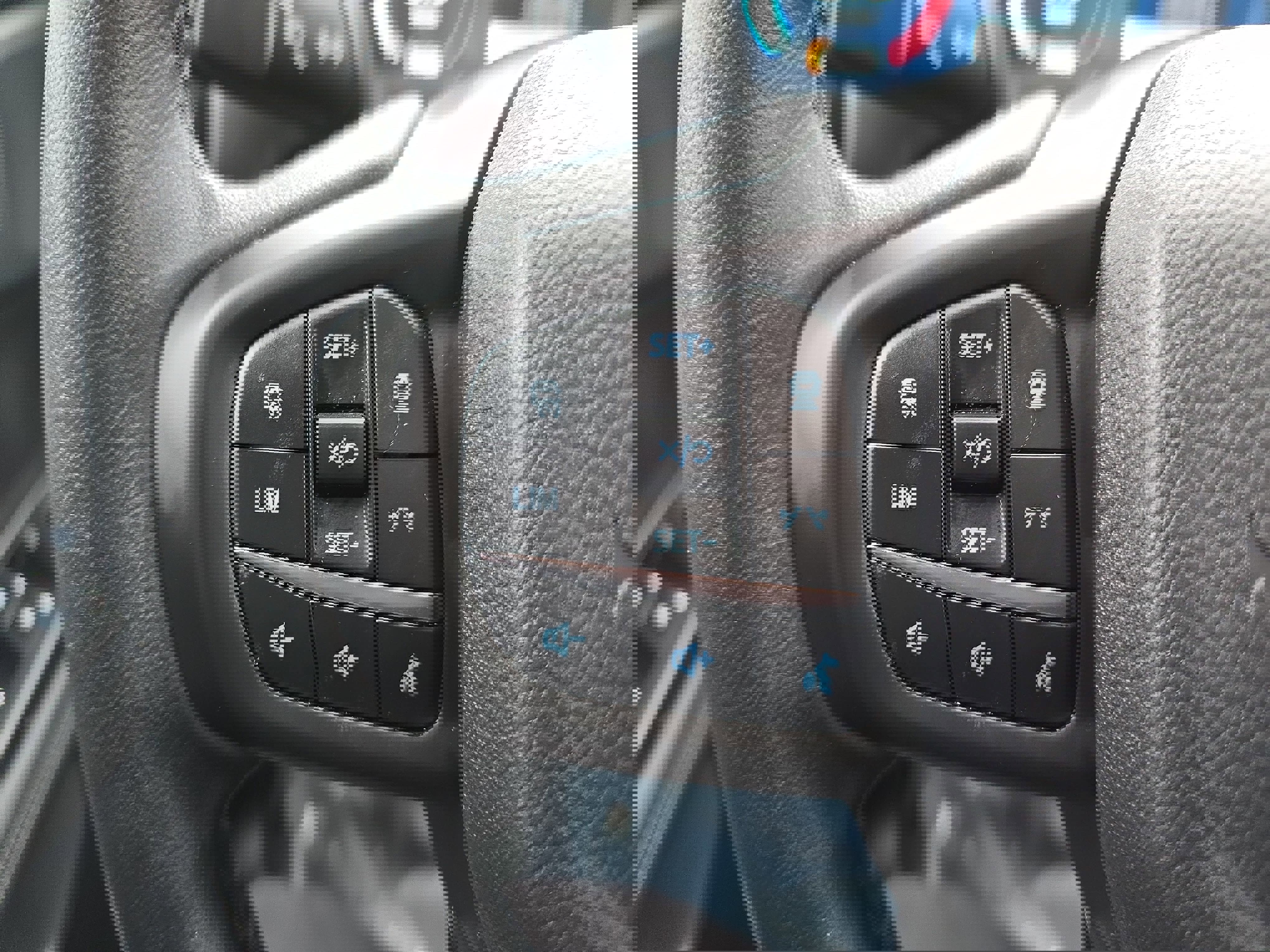 Used 2024 Ford Ranger Lariat w/ Advanced Towing Package image 17