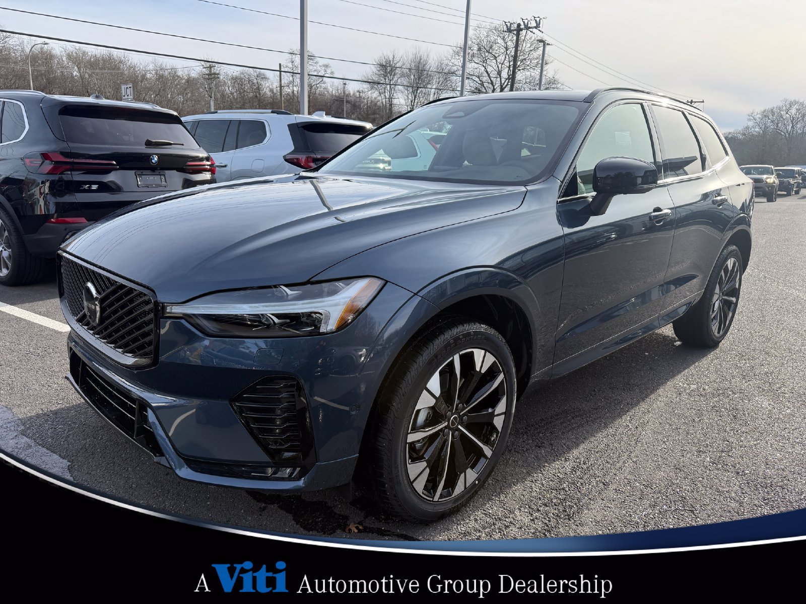 Used 2026 Volvo XC60 B5 Plus w/ Protection Package Premier AWD/4WD image 4
