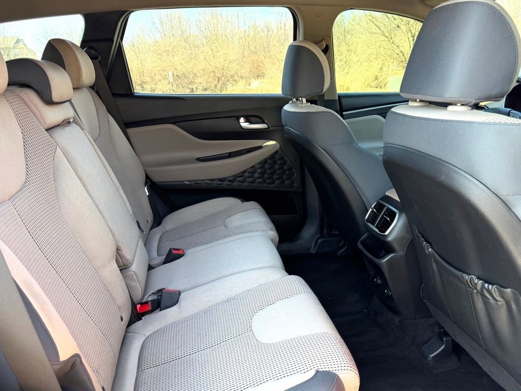 Used 2019 Hyundai Santa Fe SE AWD/4WD image 29