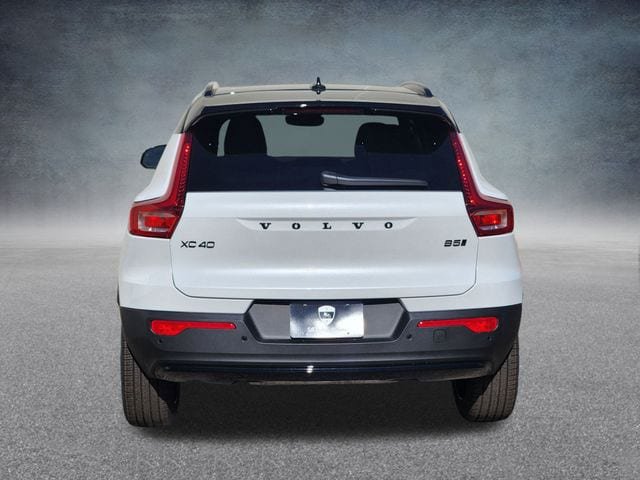 New 2026 Volvo XC40 B5 Ultra w/ Climate Package AWD/4WD image 6