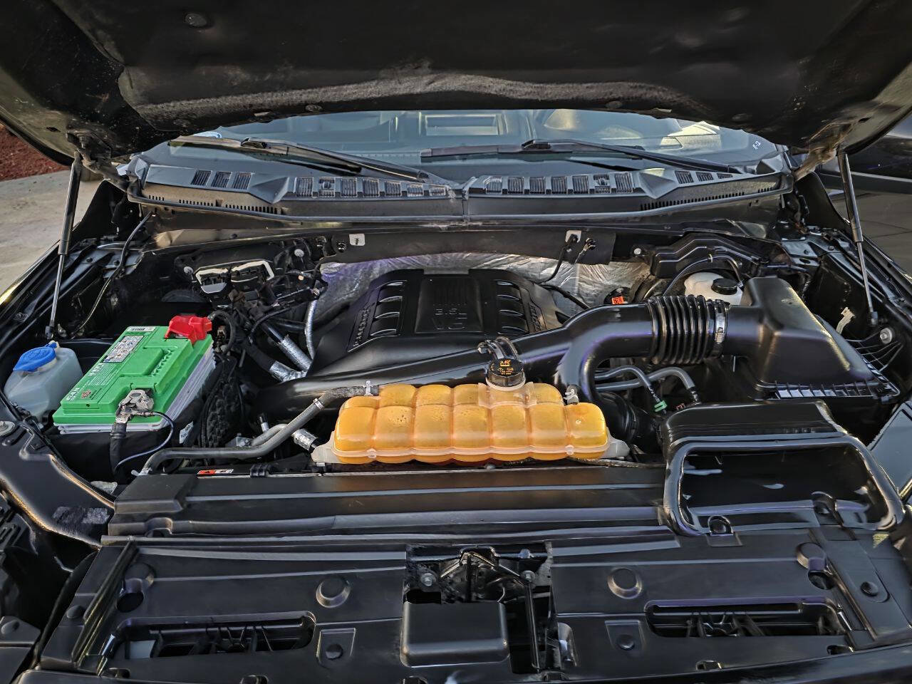 Used 2016 Ford F150 Lariat w/ Equipment Group 502A Luxury image 20