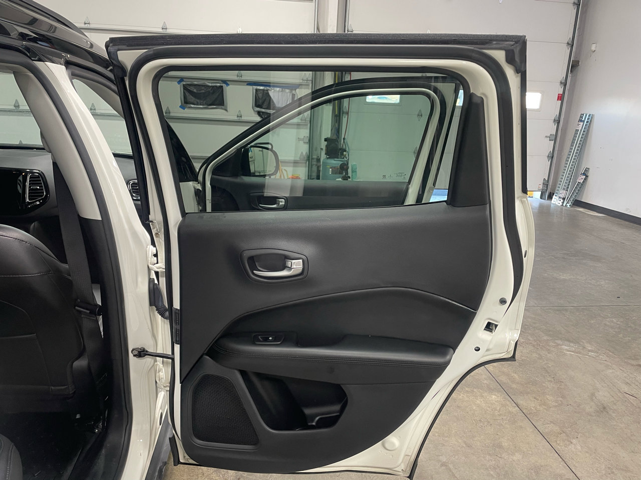 Used 2021 Jeep Compass Altitude image 30