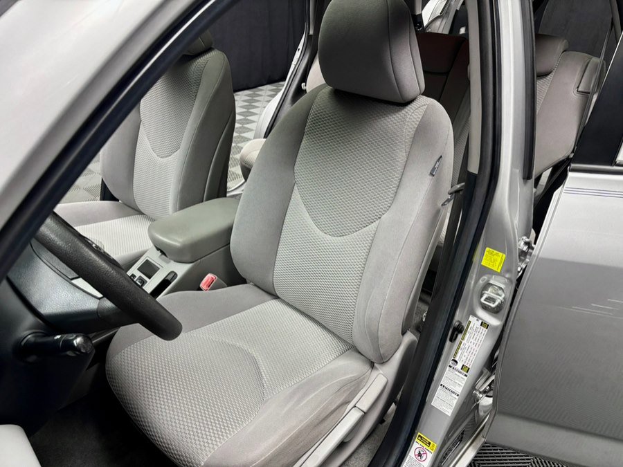 Used 2011 Toyota RAV4 4WD w/ Upgrade Value Pkg image 30