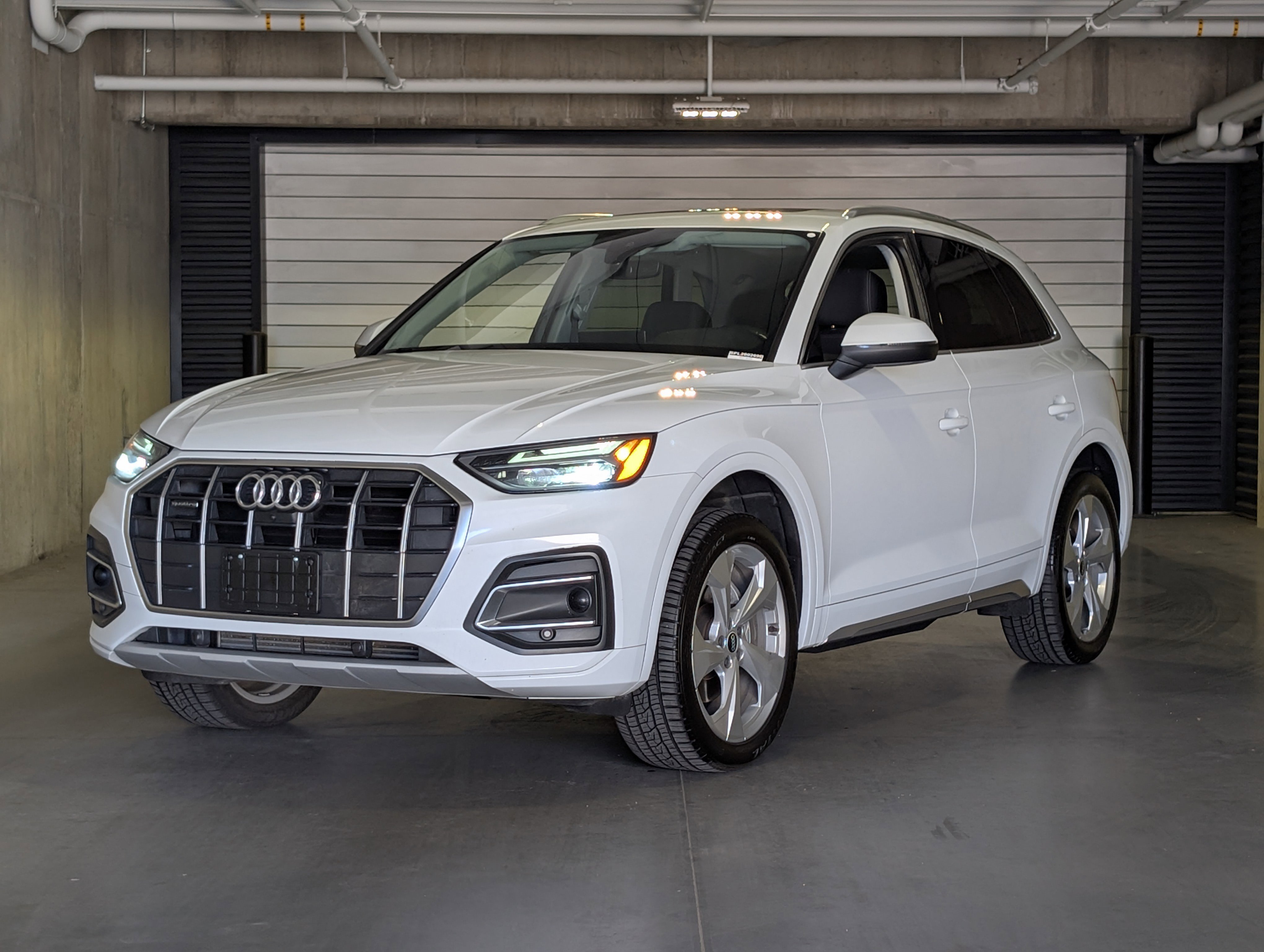 Used 2021 Audi Q5 2.0T Premium Plus w/ Premium Plus Package AWD/4WD video 1