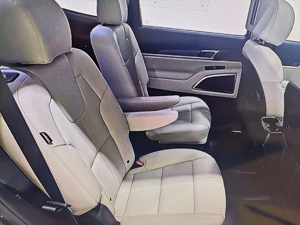 Used 2023 Kia Telluride SX image 14