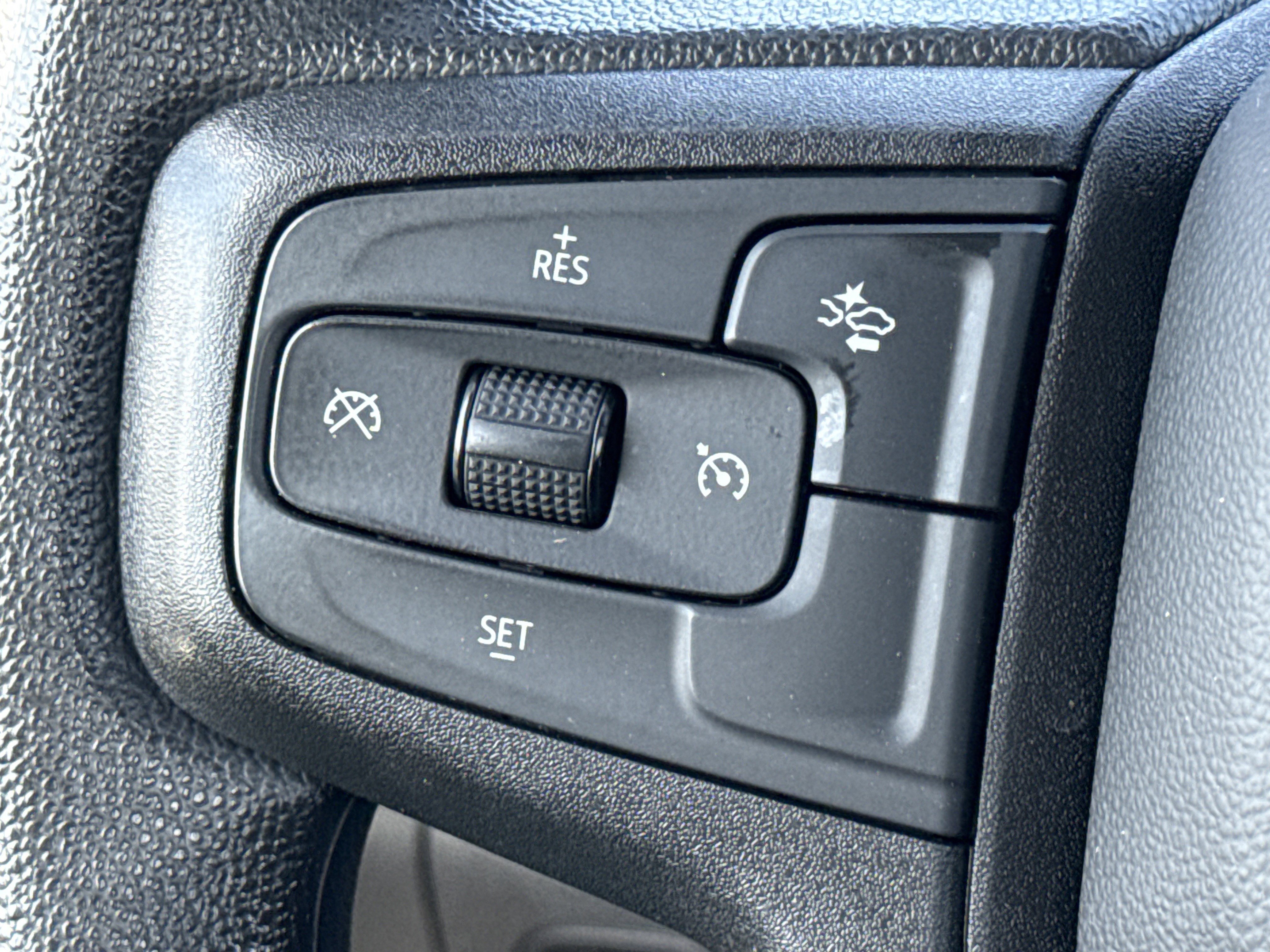 Used 2025 Chevrolet Silverado 1500 W/T RWD image 19