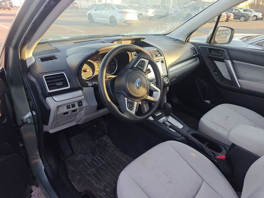 Used 2018 Subaru Forester 2.5i Premium w/ All-Weather Package image 7