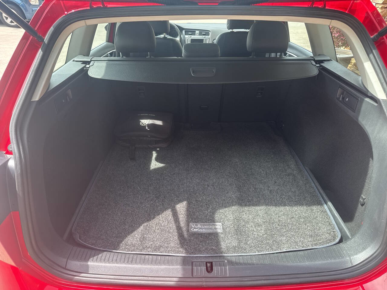 Used 2017 Volkswagen Golf Alltrack S AWD/4WD image 14