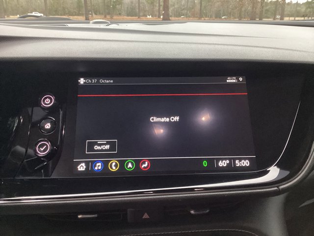 Used 2023 Buick Envision Avenir image 36