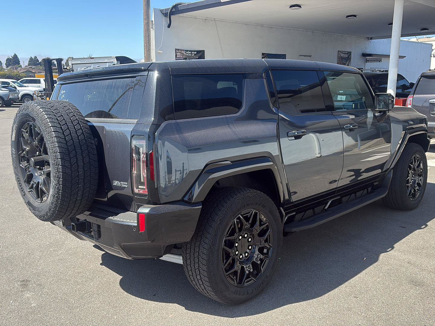 Used 2025 GMC Hummer EV 2X AWD/4WD image 3