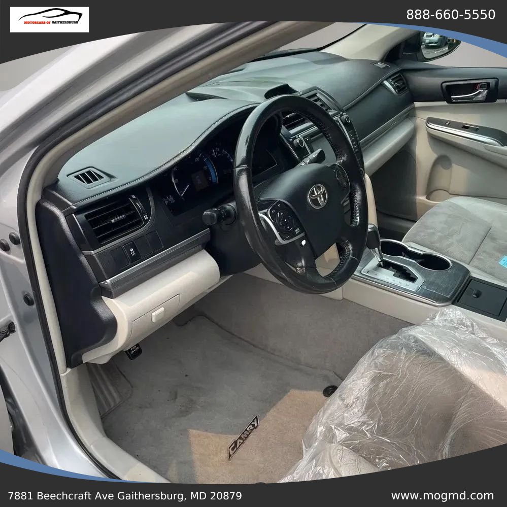 Used 2012 Toyota Camry XLE w/ Leather Pkg FWD image 7