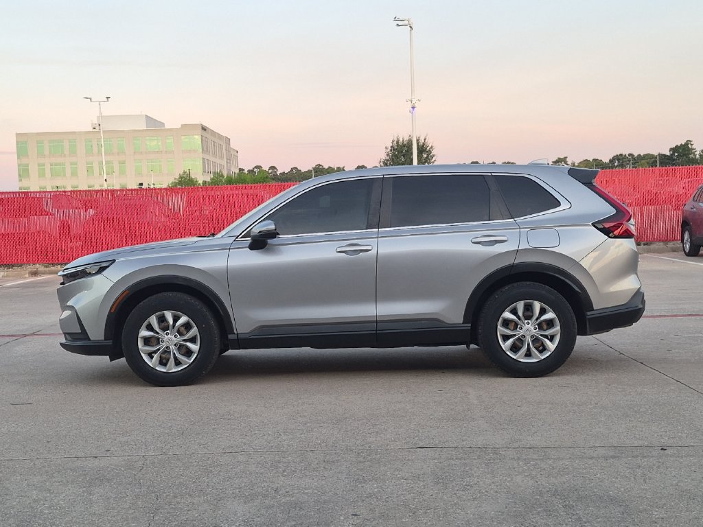 Used 2023 Honda CR-V LX image 3