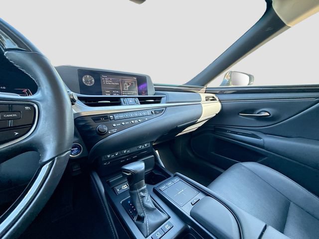 Used 2020 Lexus ES 300h w/ Premium Package FWD image 27