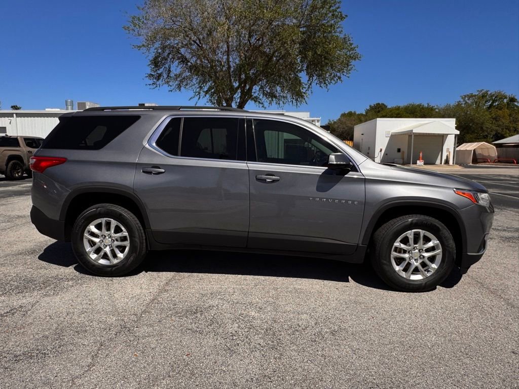 Used 2020 Chevrolet Traverse LT FWD image 10