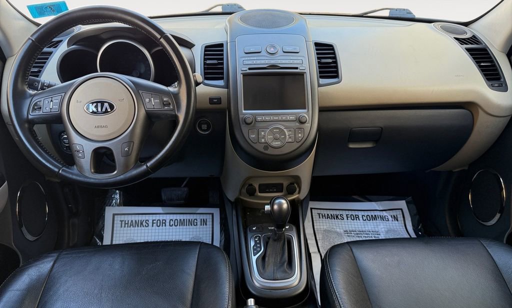 Used 2013 Kia Soul ! w/ Premium Pkg FWD image 14