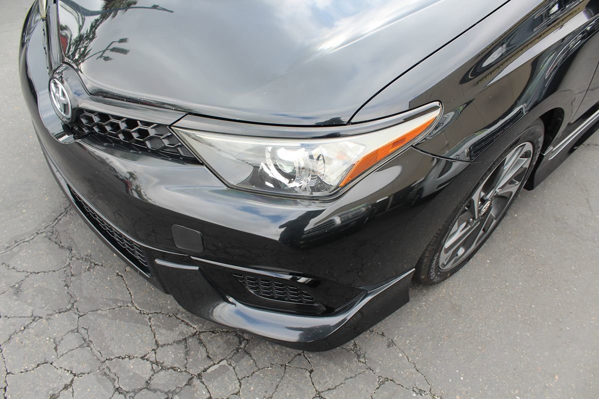 Used 2017 Toyota Corolla iM w/ Carpet Mat Package FWD image 10