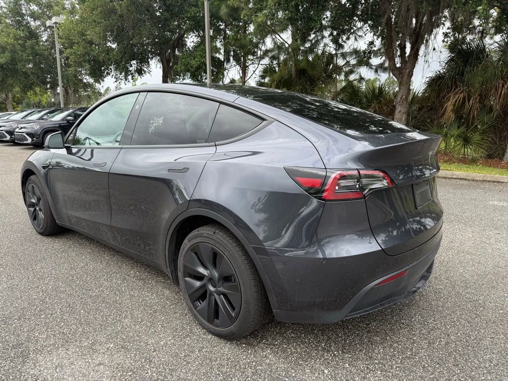Used 2025 Tesla Model Y Long Range image 14