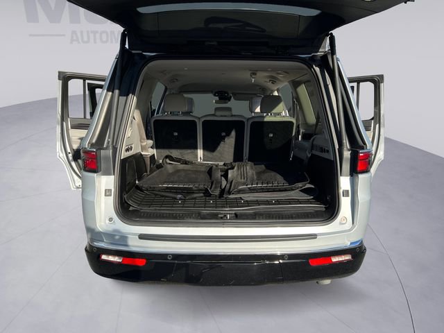 Used 2024 Jeep Wagoneer 4WD image 19