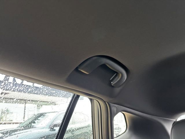 Used 2024 Chevrolet Trax RS w/ Sunroof Package FWD image 29
