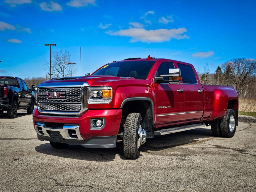 Used 2018 GMC Sierra 3500 Denali w/ Duramax Plus Package image 9