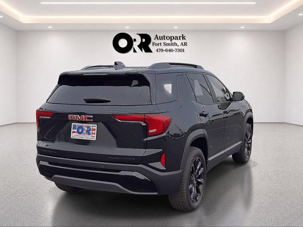 Used 2026 GMC Terrain Elevation w/ Elevation Premium Package FWD image 5