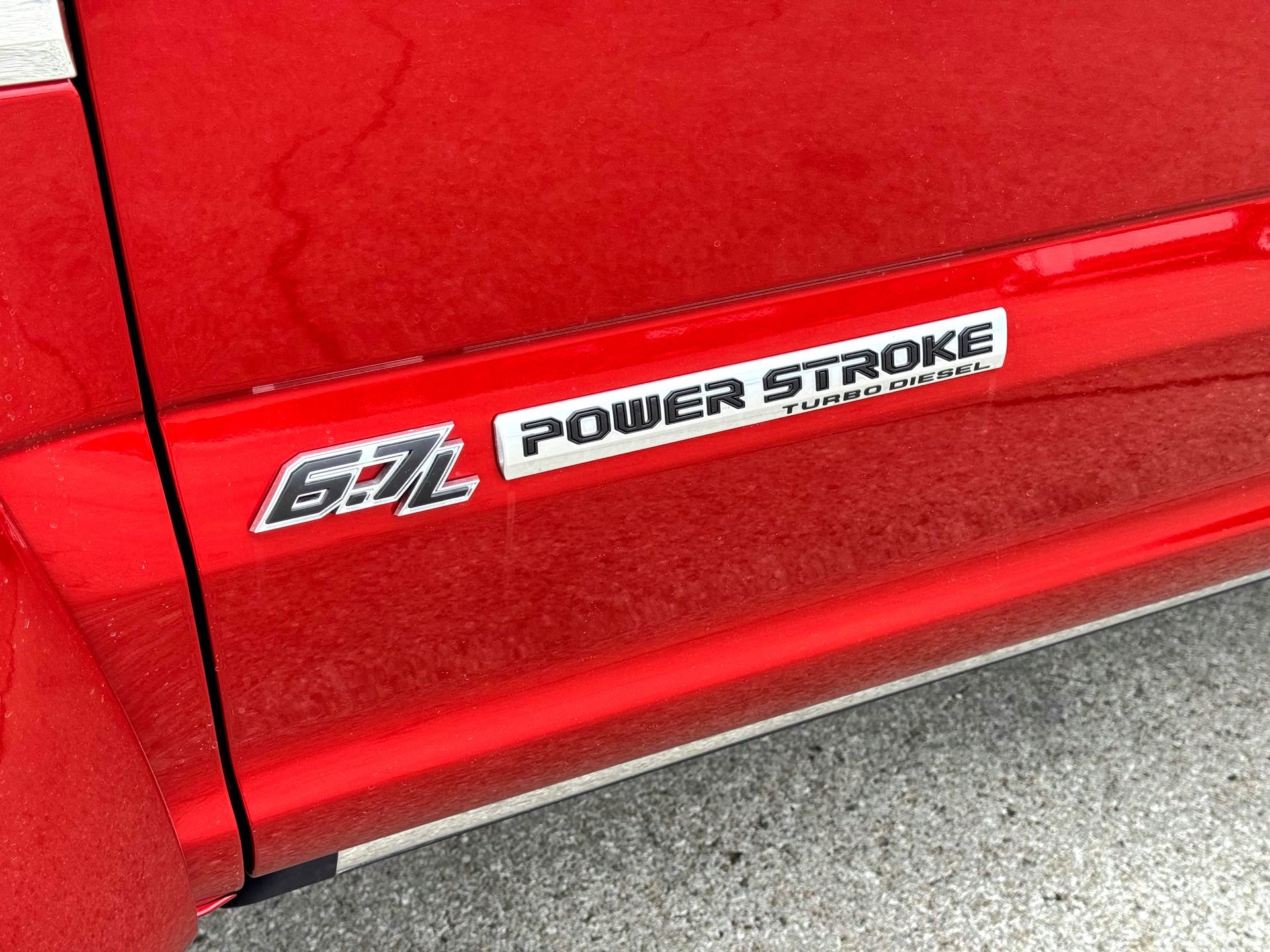 Used 2022 Ford F450 Platinum w/ FX4 Off-Road Package image 3