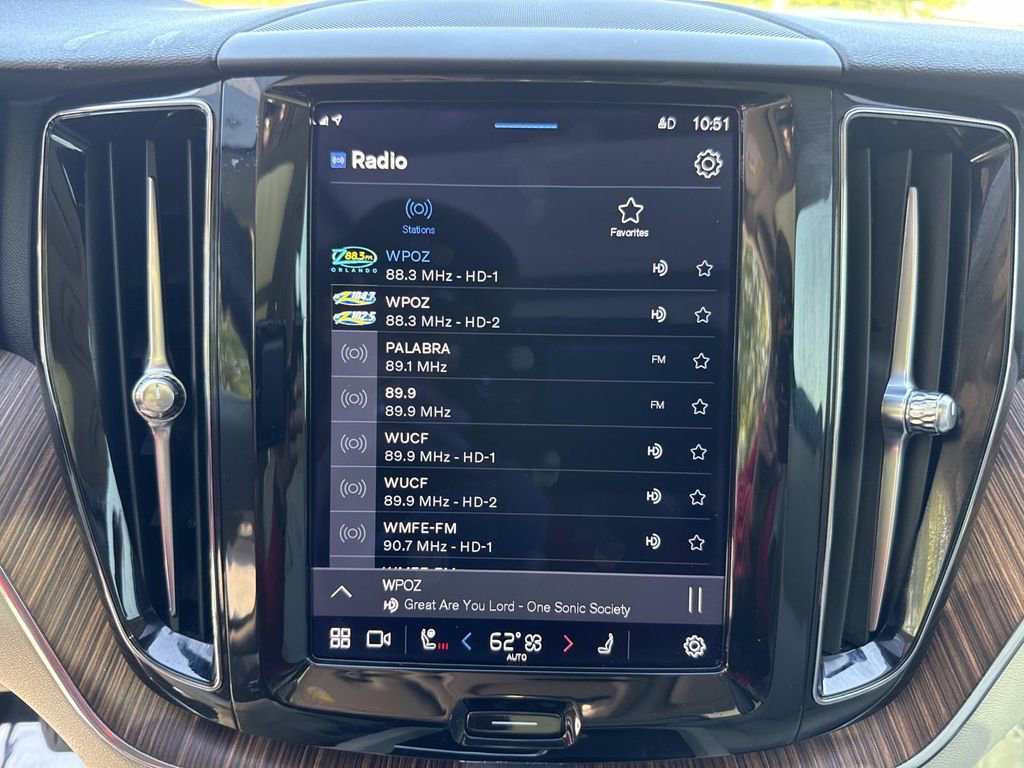 Used 2022 Volvo XC60 B5 Momentum w/ Climate Package image 31