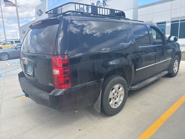 Used 2012 Chevrolet Suburban LT w/ Luxury Package AWD/4WD image 5
