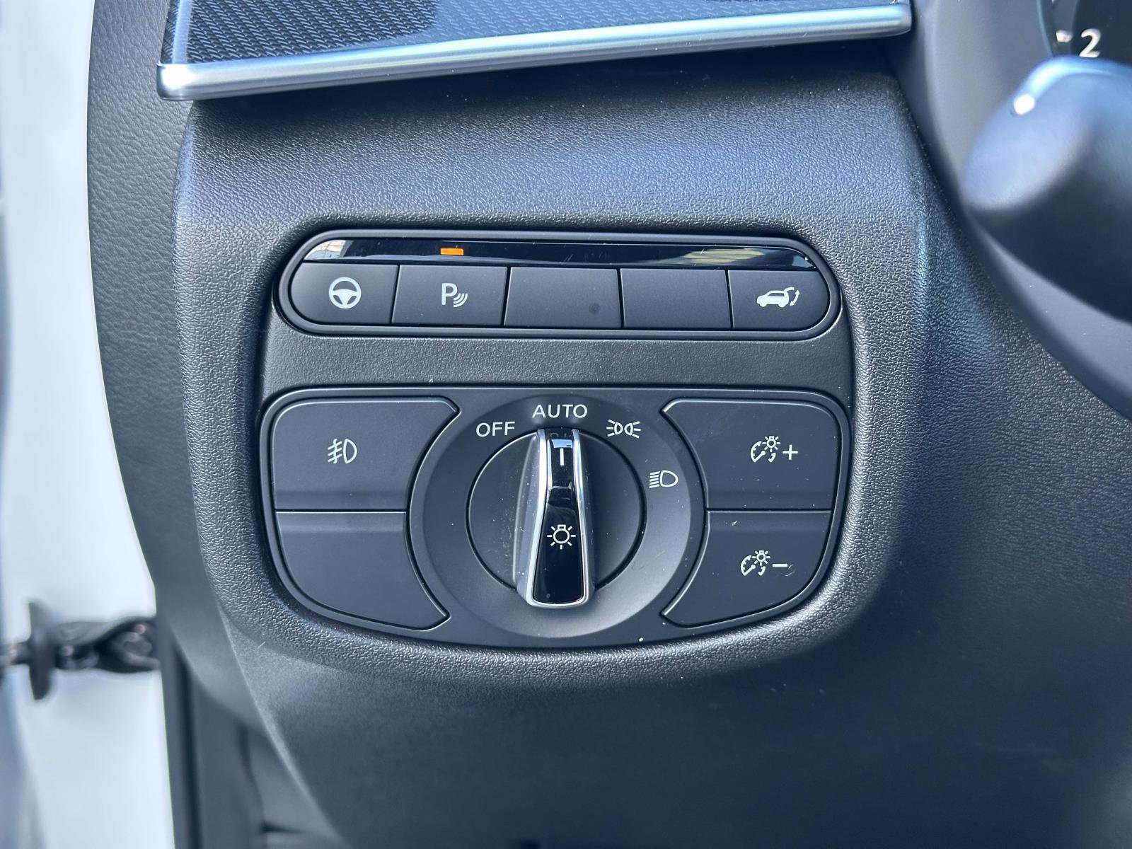 Used 2025 INFINITI QX50 Sport image 20