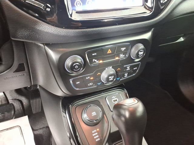 Used 2021 Jeep Compass Limited AWD/4WD image 21