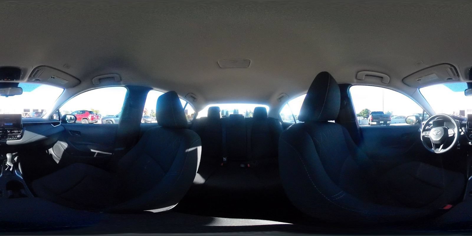 Used 2025 Toyota Corolla LE FWD image 39