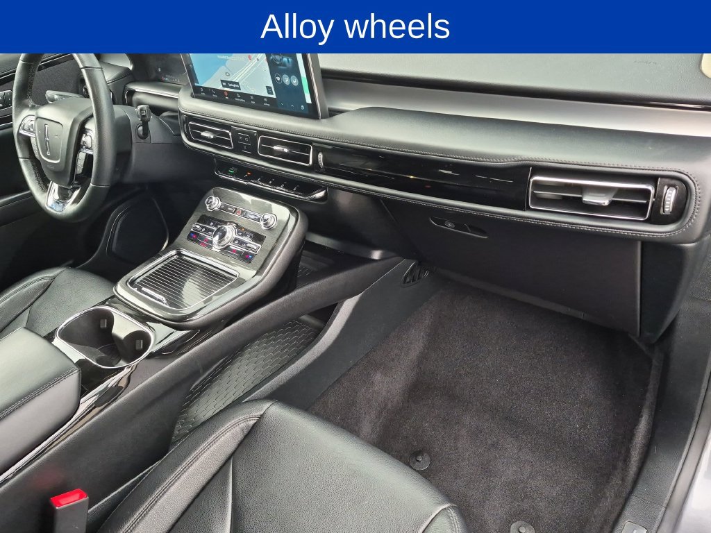 Used 2023 Lincoln Nautilus AWD w/ Premium Package image 23