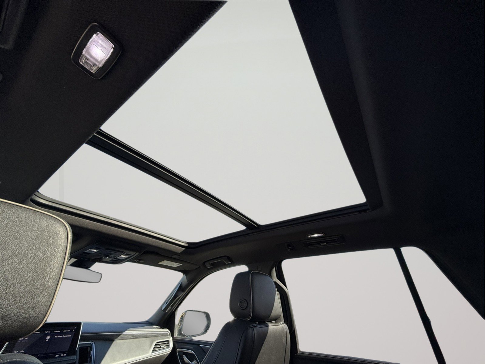 Used 2021 GMC Yukon SLT w/ SLT Premium Package image 31