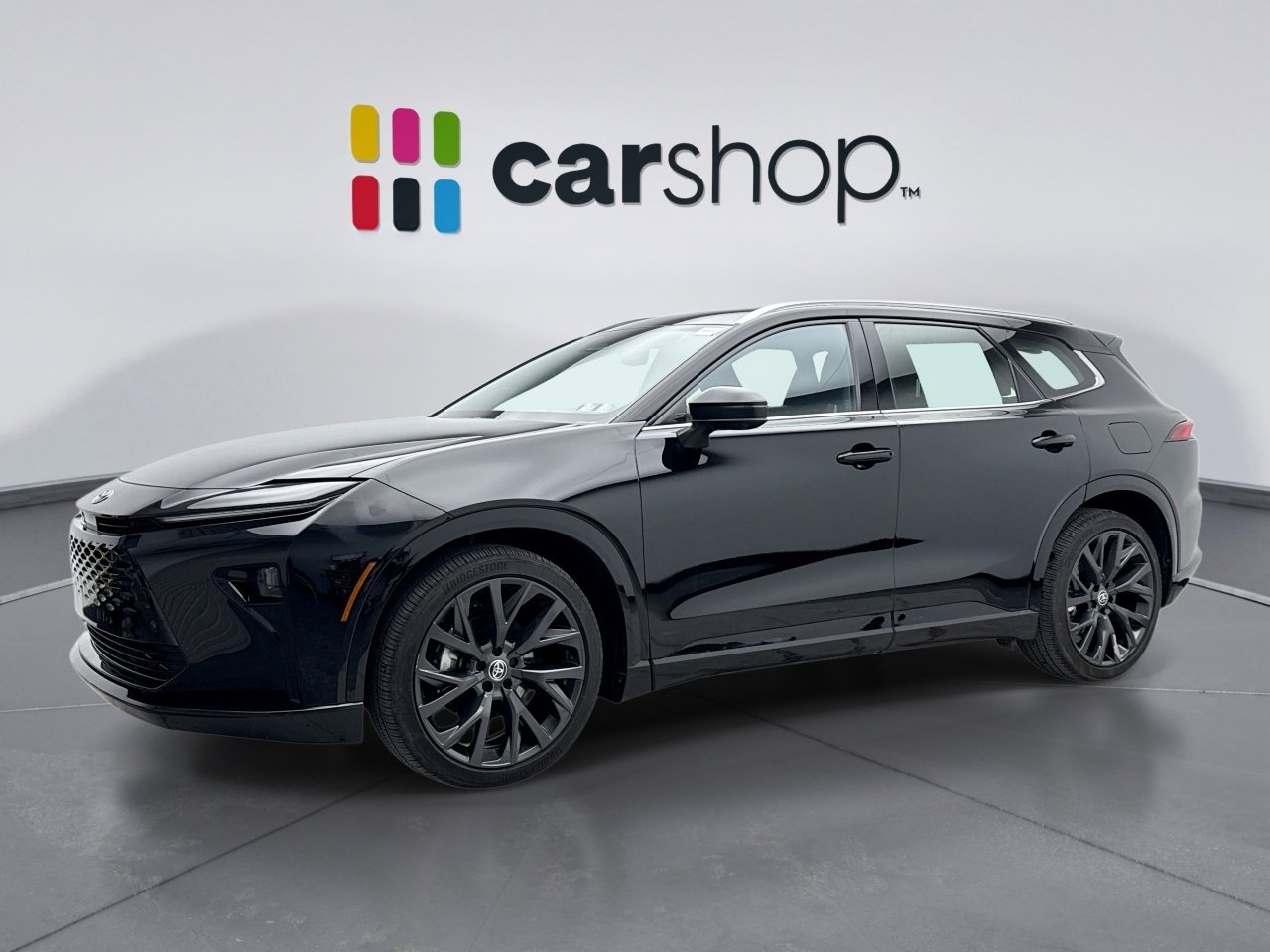 Used 2025 Toyota Crown Signia w/ Advanced Technology Package image 1