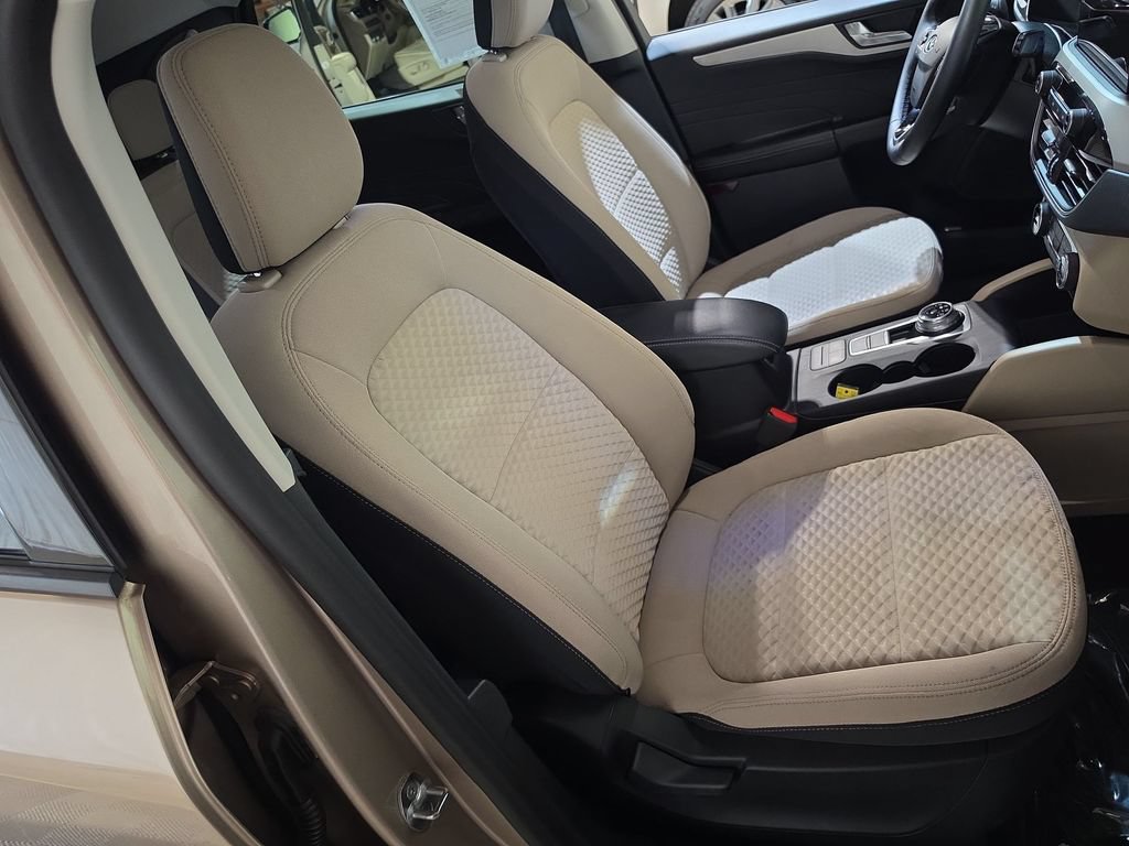 Used 2021 Ford Escape SE w/ Convenience Package AWD/4WD image 25